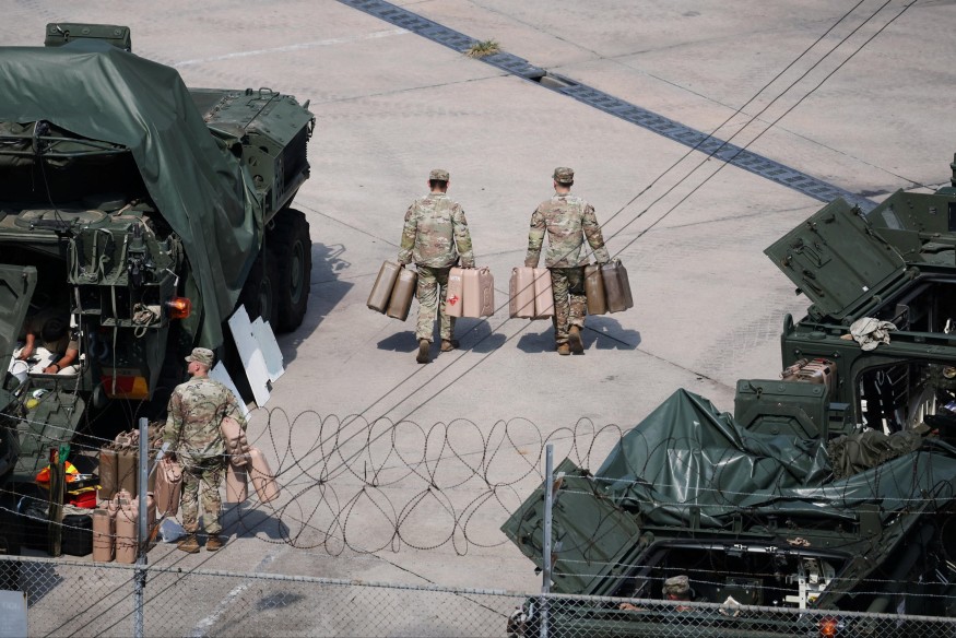 Israël confirme avoir frappé un aéroport militaire en Syrie la nuit dernière. Les Etats-Unis s’activent à calmer les tensions entre Jérusalem, Damas et Ankara.