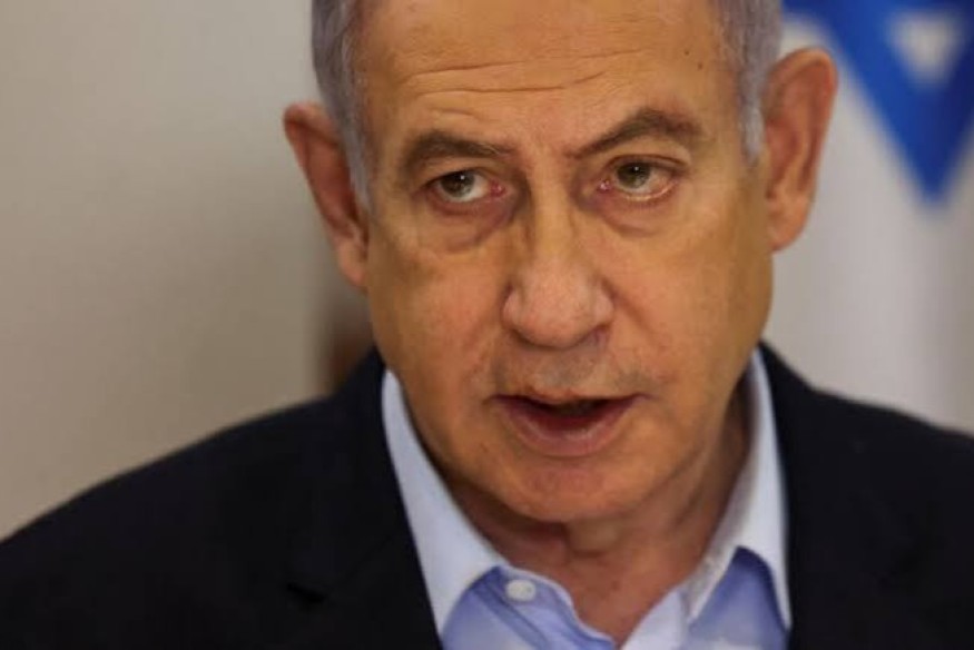 Avi Gil, l’ancien secrétaire militaire de Benjamin Netanyahu accuse le Premier ministre d’avoir privilégié sa survie politique au détriment des otages.